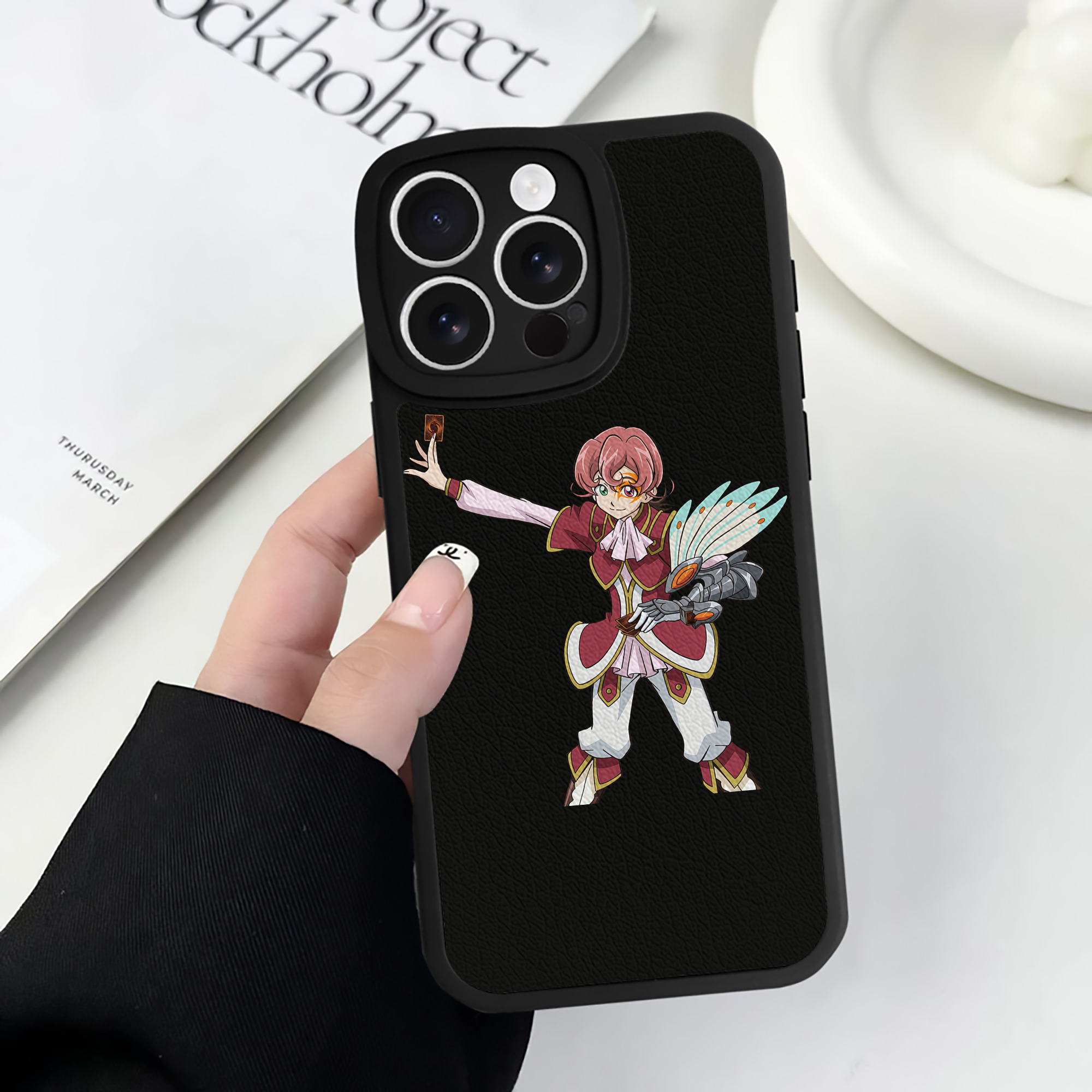 遊☆戯☆王 Yu-Gi-Oh! 【iPhone 16シリーズ対応】シリコンスマホケース（レザー調） 材質：シリコン